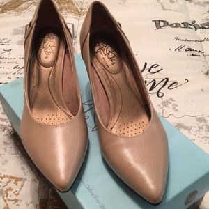 Nude Life Stride Heels